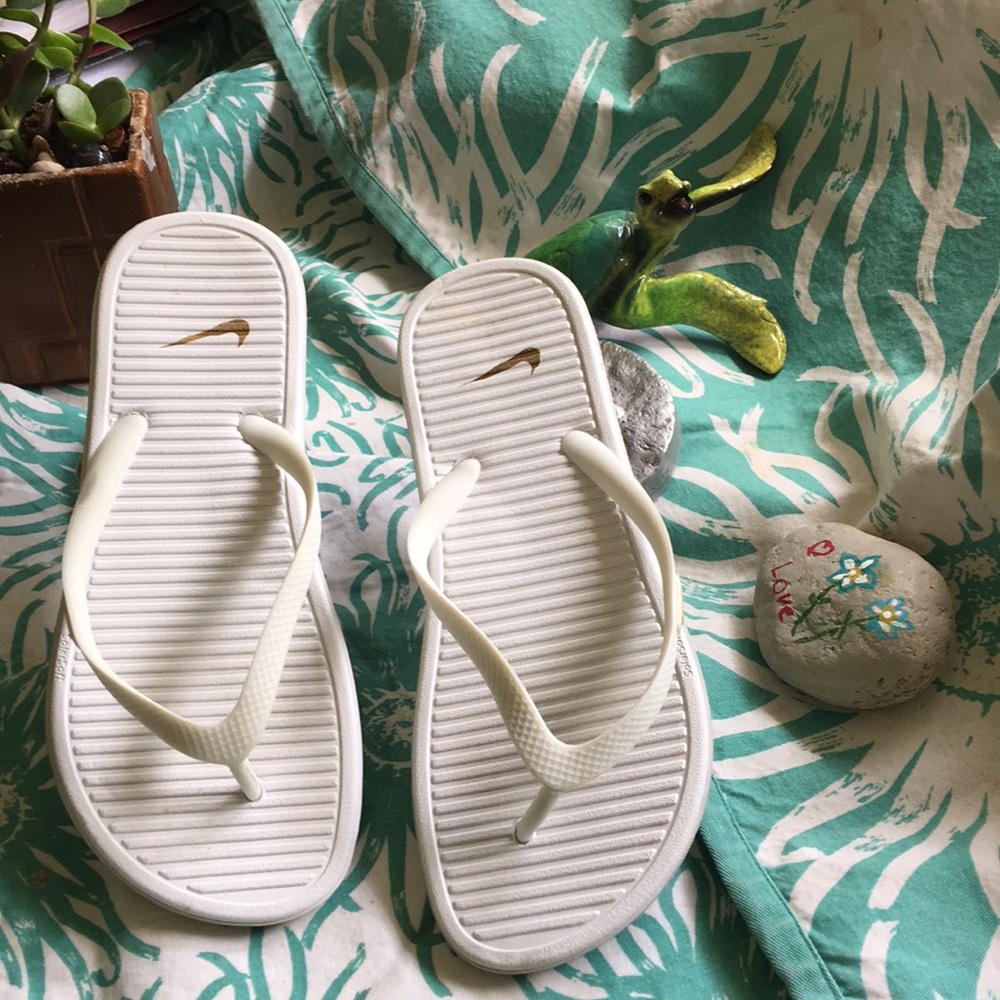 Nike two strap sandals👍🏽👡👡